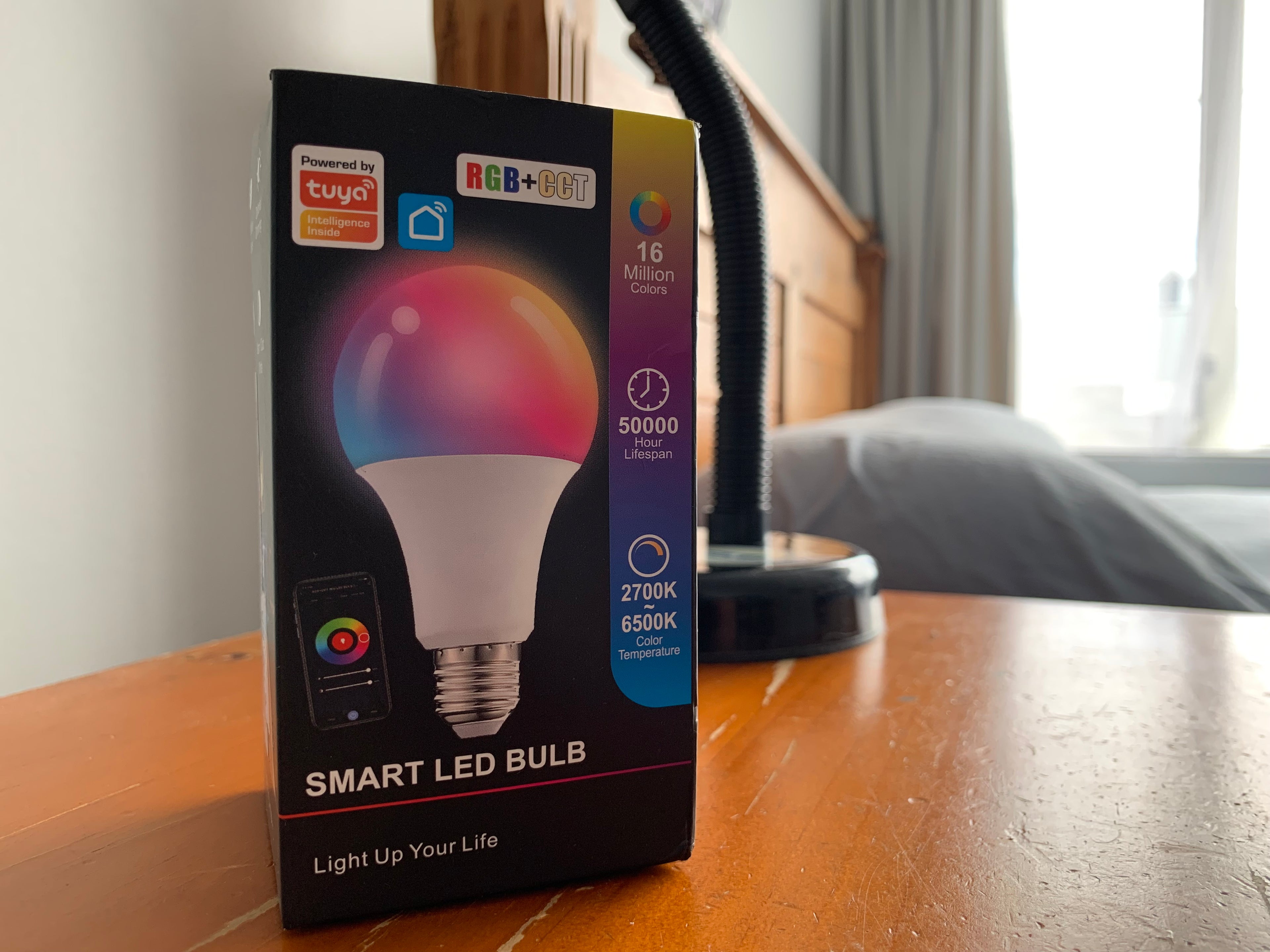 Smart LED bulb